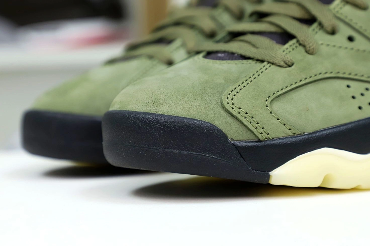 X RETRO SCOTT AIR JORDAN 'OLIVE' TRAVIS 6 0901